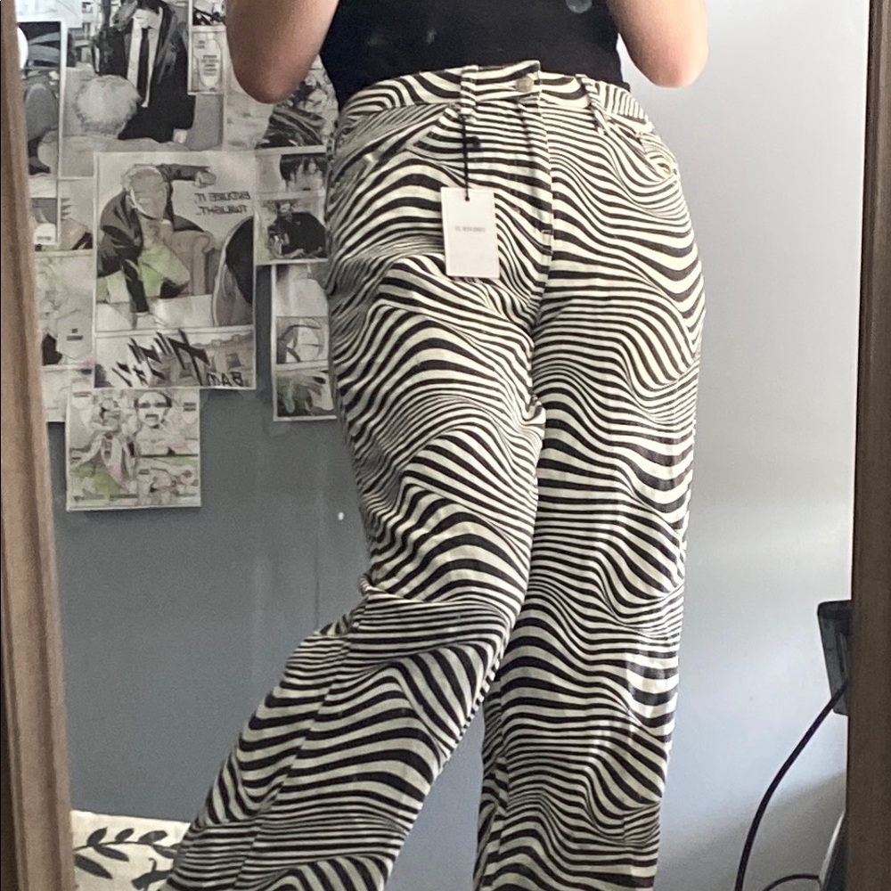 SIZE 27 | Black and White Wide Leg Zebra Print Jeans